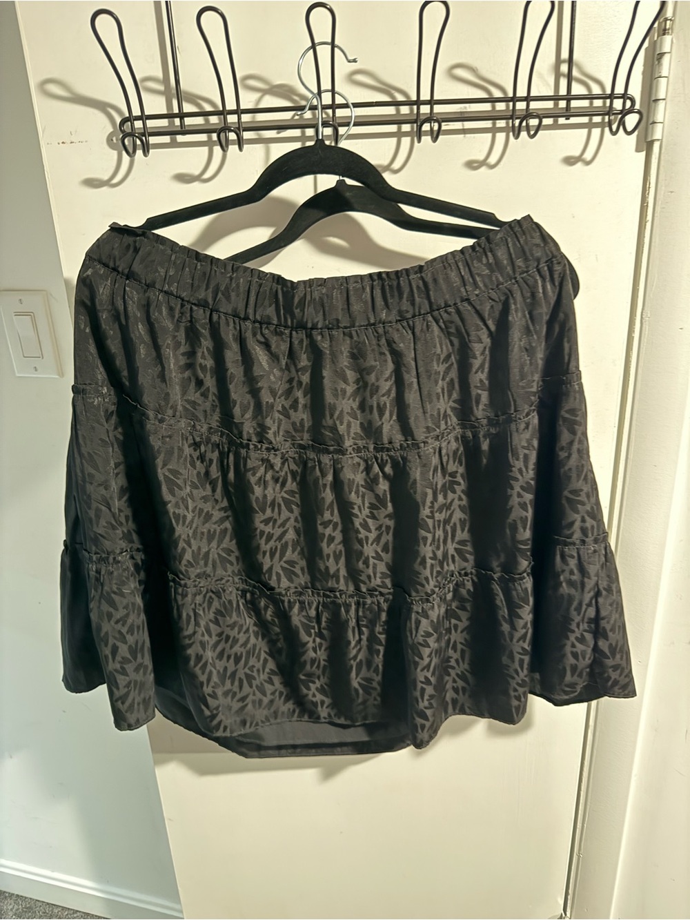 BNWT Black heart print satin tiered skater skirt